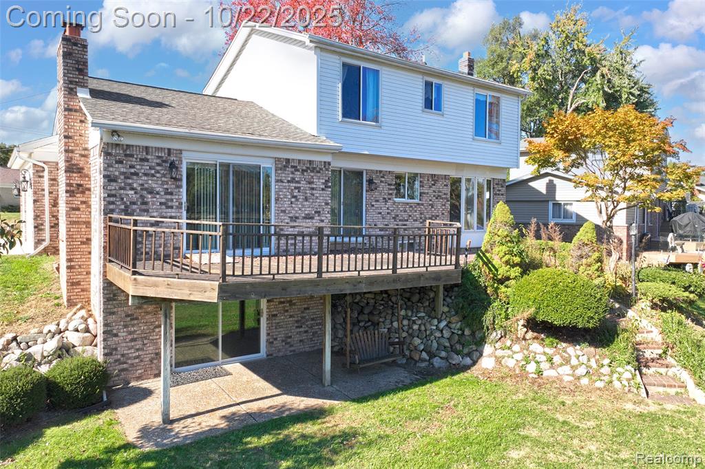 3996 Araby Court, Highland, MI 48356 — Photo 5