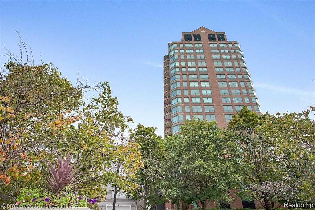 3320 Spinnaker Lane, 3A, Detroit, MI 48207 — front exterior