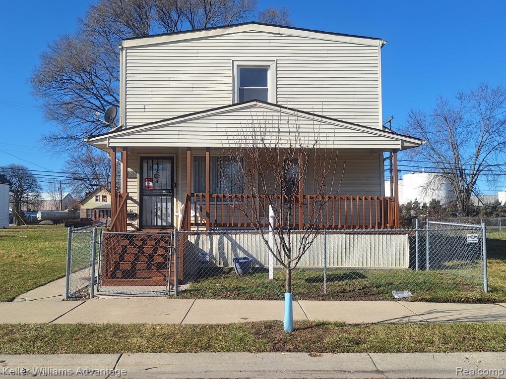 11727 Dyar Street, Hamtramck, MI 48212