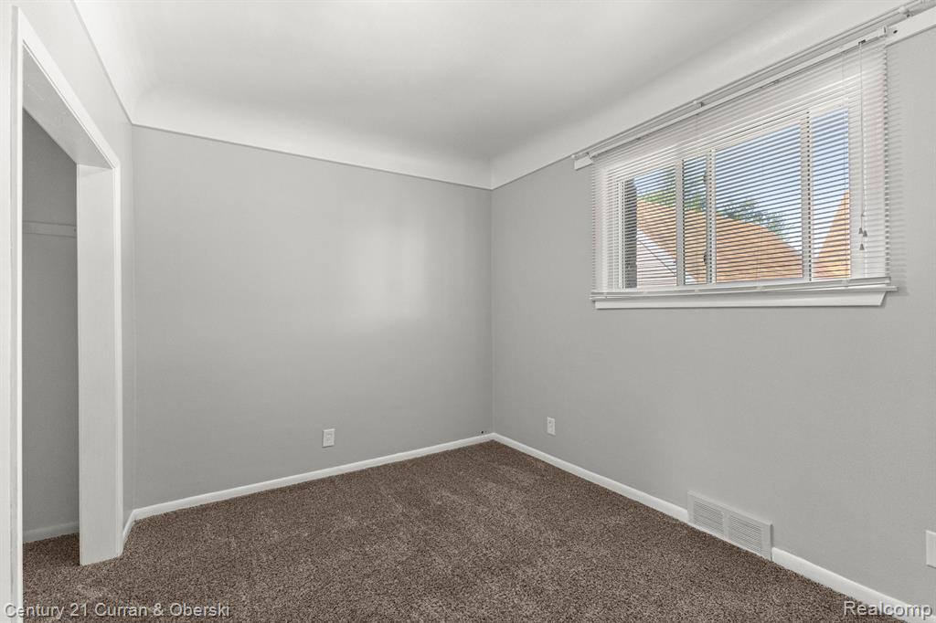 965 ELM Street, Wyandotte, MI 48192 — Photo 10