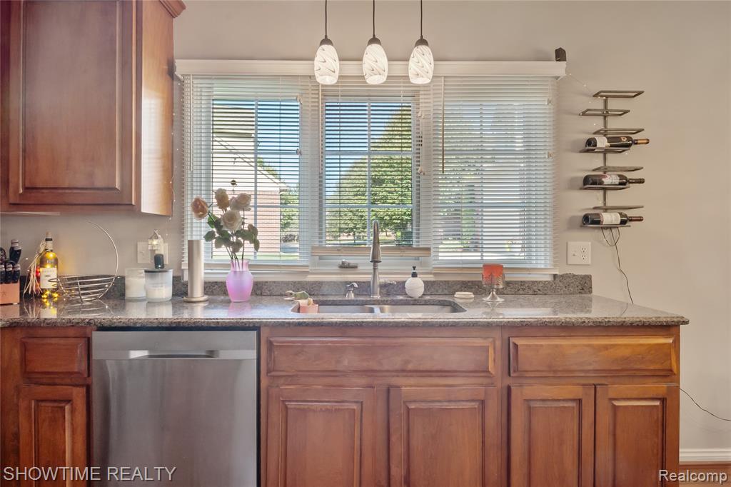 4341 Summer Place, Shelby Twp, MI 48316 — Photo 15