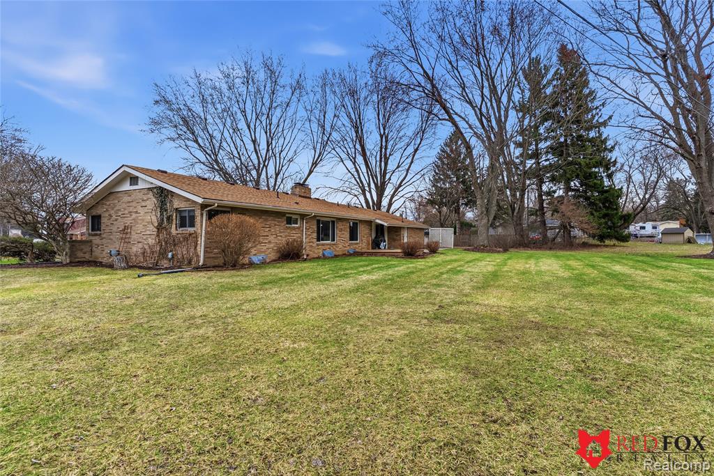 5368 Oaktree Court, Flint, MI 48532 — Photo 40