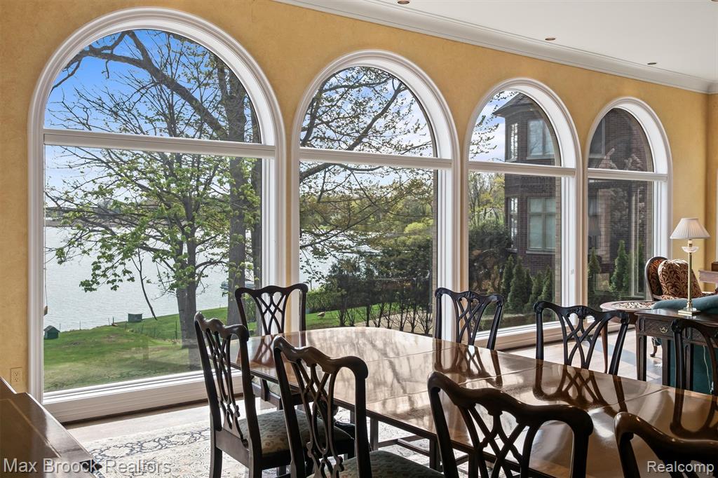 1832 Long Lake Shore Drive, Bloomfield Hills, MI 48302 — Photo 16