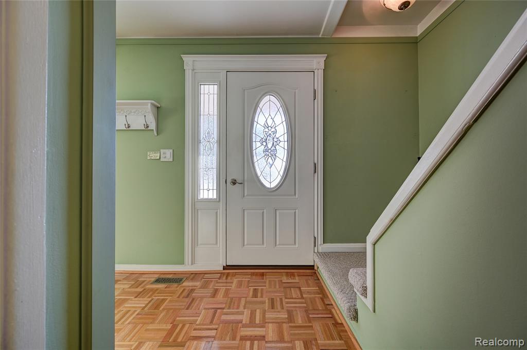 43047 Avon Court, Sterling Heights, MI 48313 — Photo 3