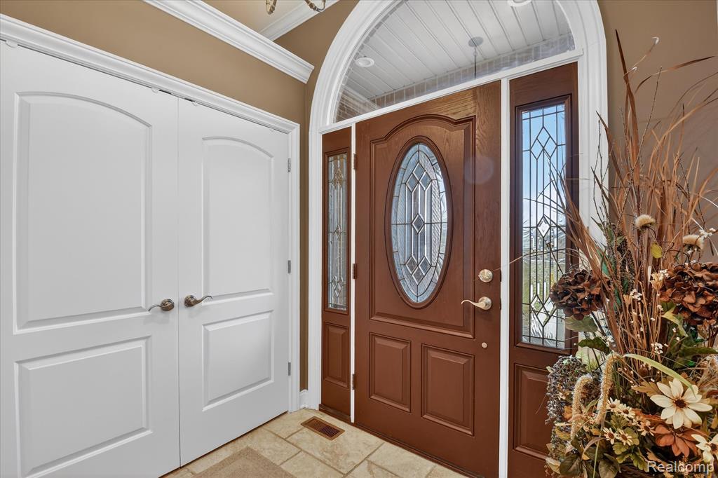 5585 Leah Lane, Almont, MI 48003 — Photo 7