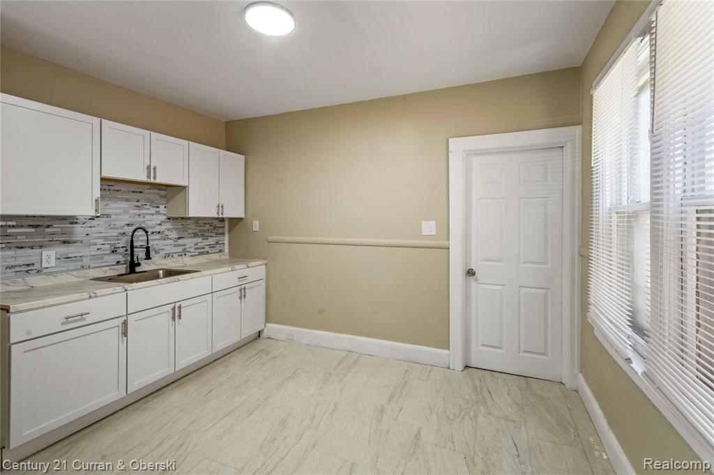 483 Philip Street, Detroit, MI 48215 — Photo 8