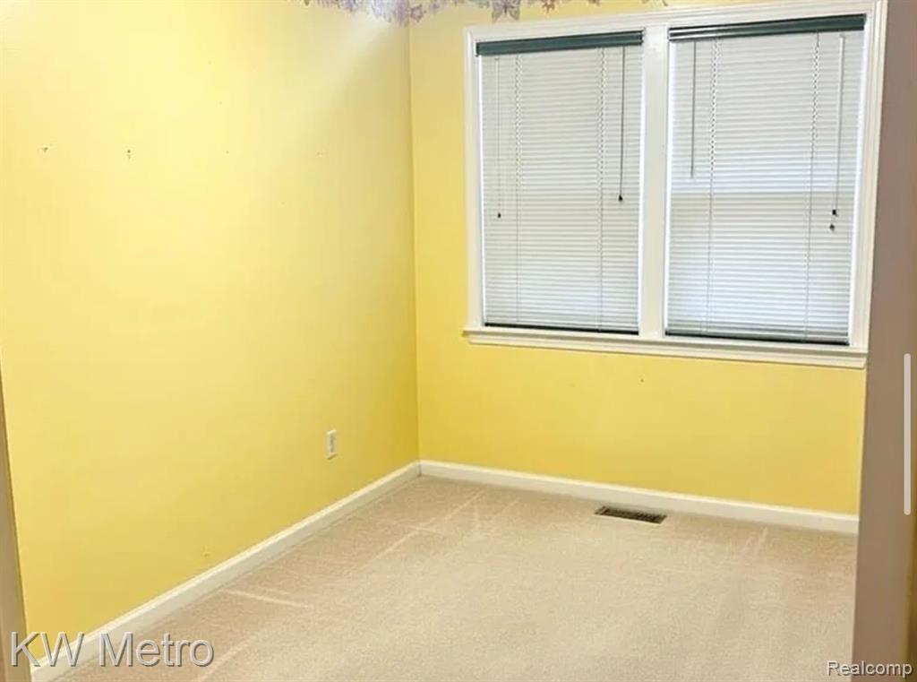 9979 Berwyn, Redford, MI 48239 — Photo 20