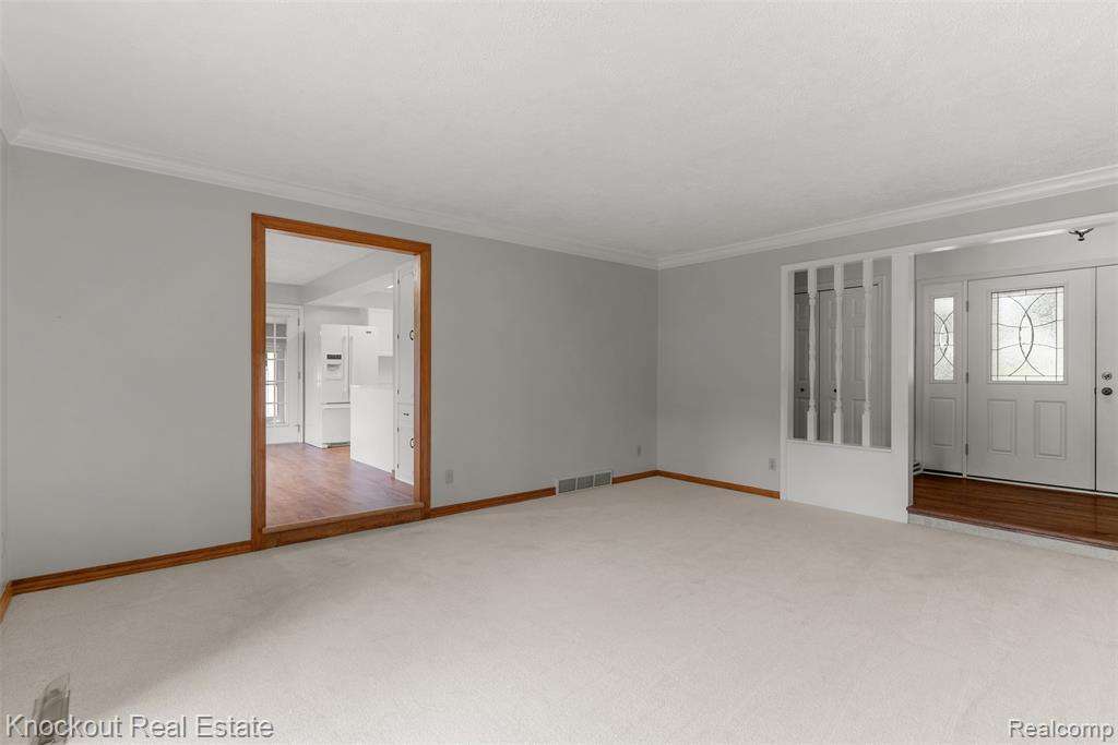 911 Eastgate Drive, Frankenmuth, MI 48734 — Photo 12