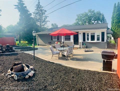 495 W Seymour Lake Road, Ortonville, MI — Photo 2