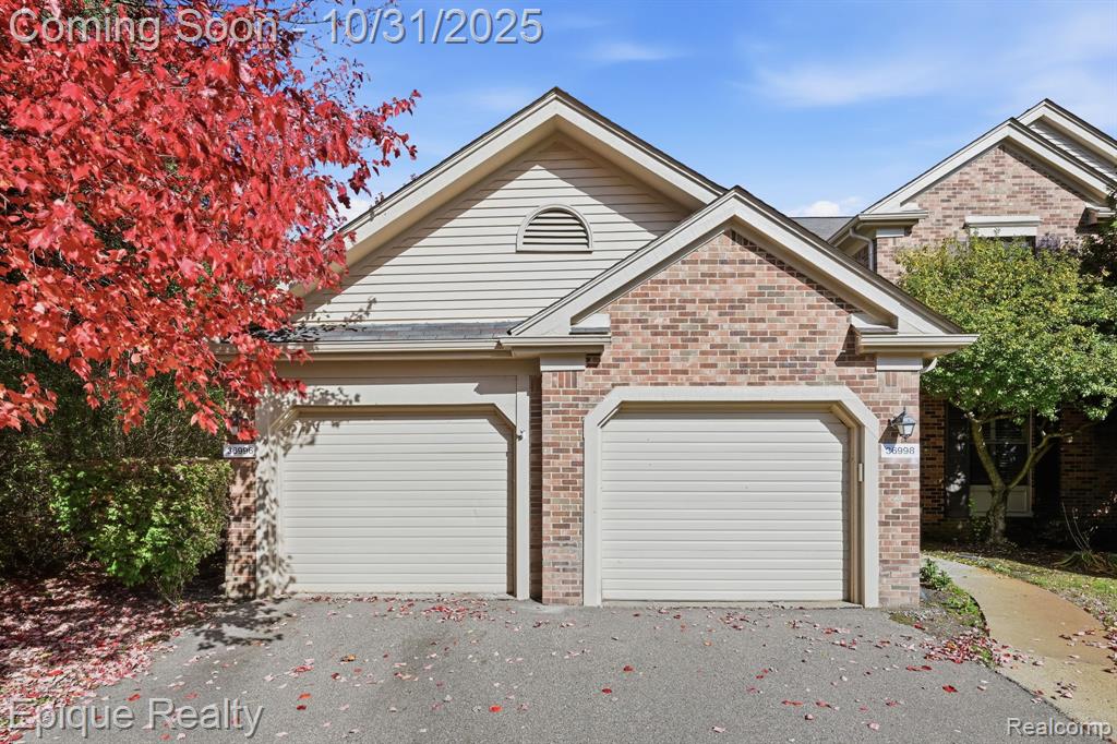 36996 Dartmoor Drive, Farmington Hills, MI 48331 — front exterior