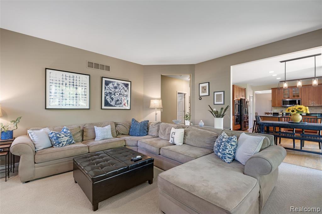 4617 Waterbury Drive, Clarkston, MI 48348 — Photo 16