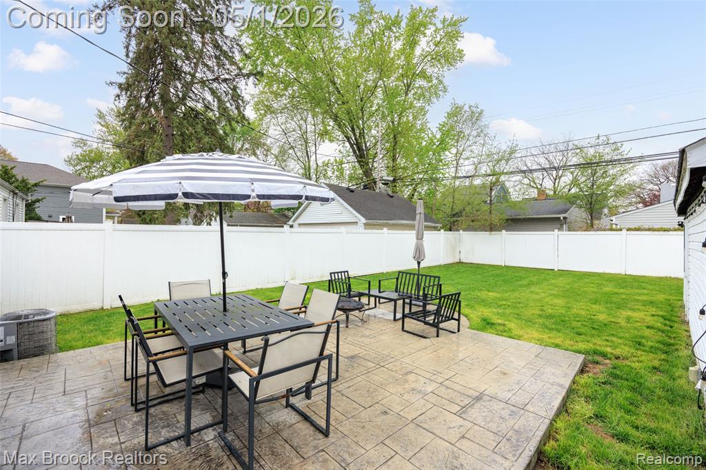 513 N Altadena Avenue, Royal Oak, MI 48067 — Photo 25