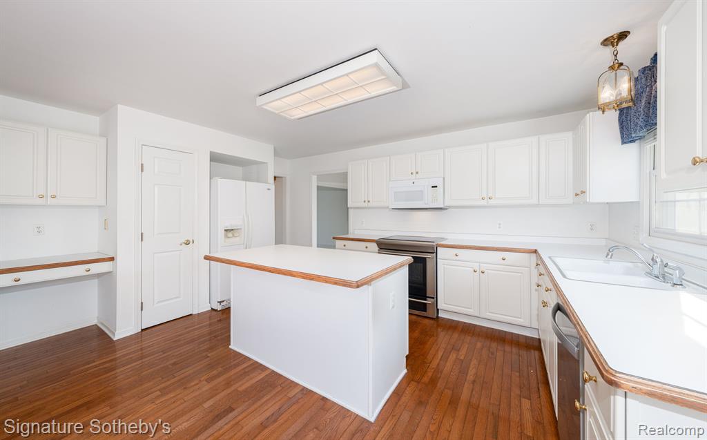 49301 QUAIL RUN Court, Plymouth, MI 48170 — Photo 13
