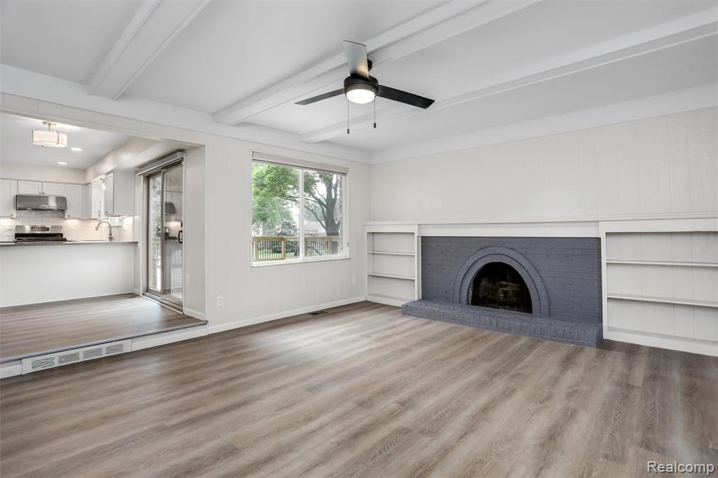 684 Abbey Court, Rochester Hills, MI 48307 — Photo 15