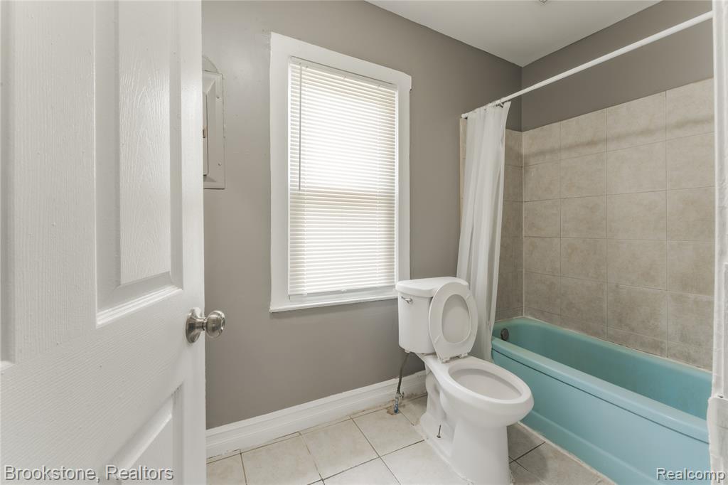 744 Saint Clair Street, Pontiac, MI 48340 — Photo 19