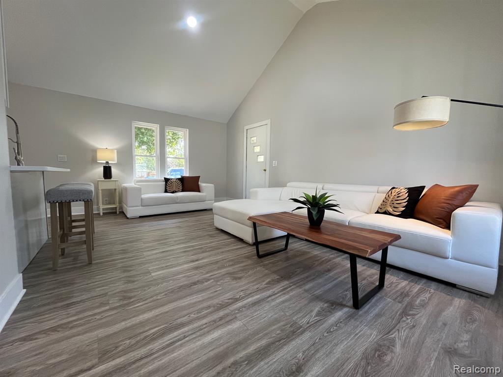 9128 Hickorywood Drive, White Lake, MI — Photo 5
