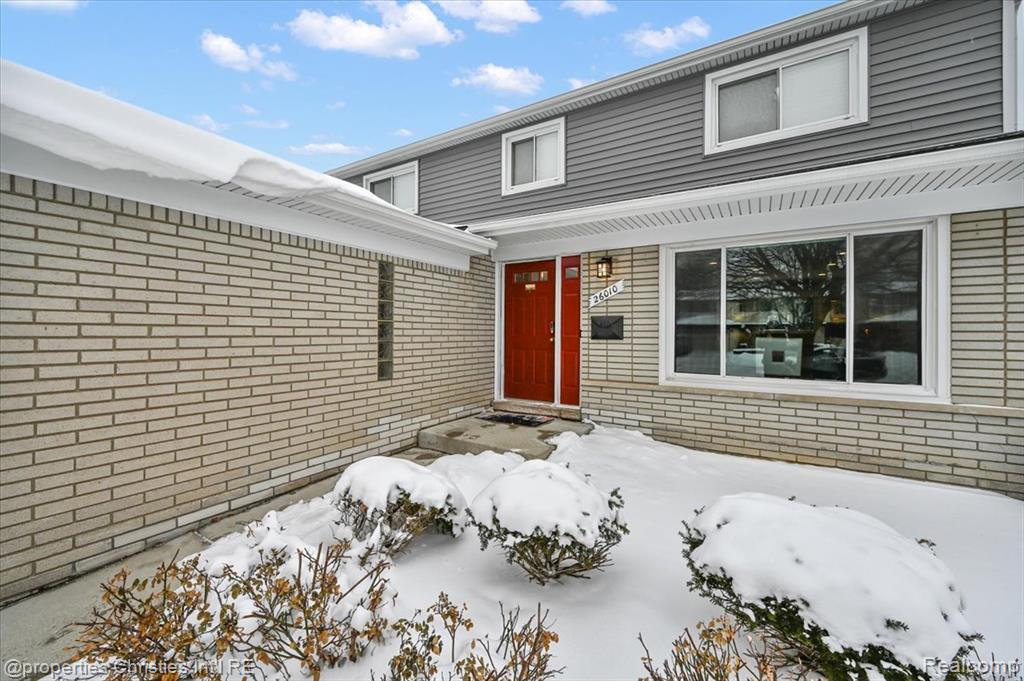 26010 Marlowe Place, Oak Park, MI 48237 — Photo 10