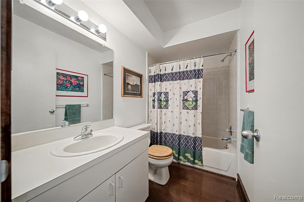 705 Preston Court, Rochester Hills, MI 48307 — Photo 21