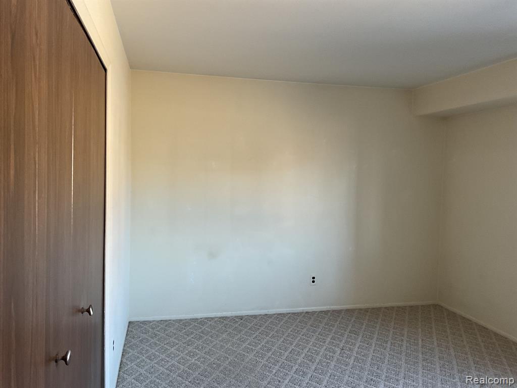 1730 HARRISON Avenue, B2, Trenton, MI 48183 — Photo 30