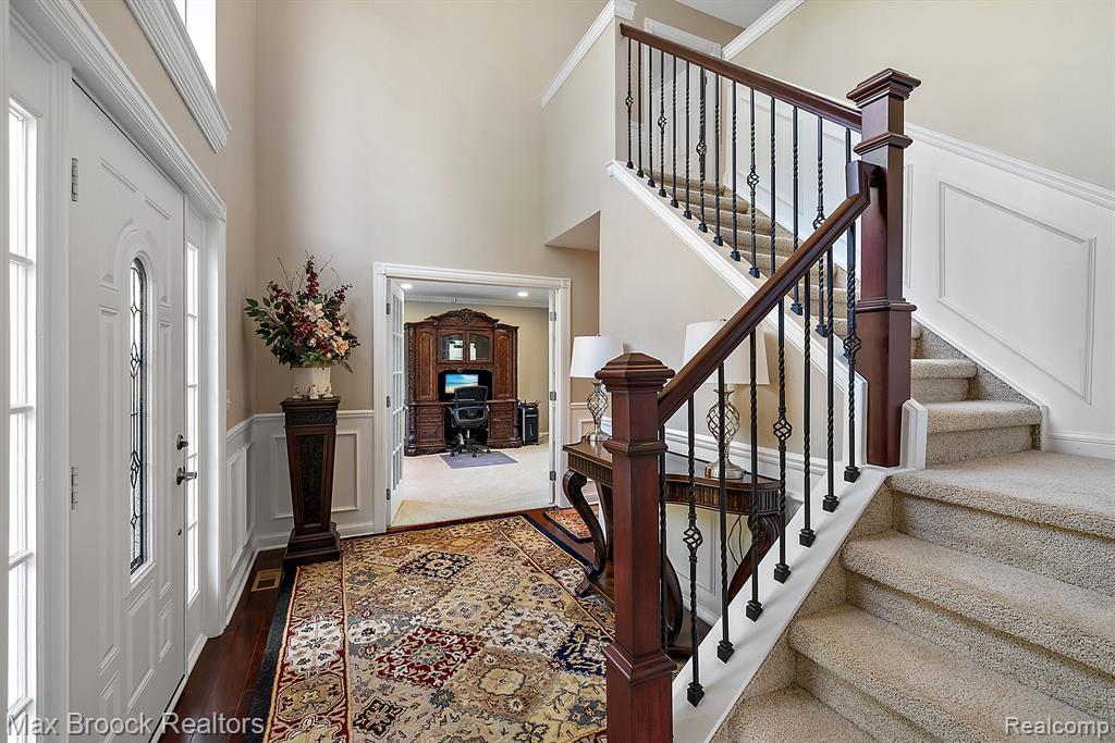 4536 SEDONA Drive, Clarkston, MI 48348 — Photo 2