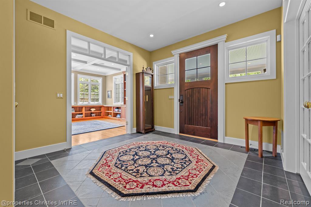 1041 Greentree Road, Bloomfield Hills, MI 48304 — Photo 9