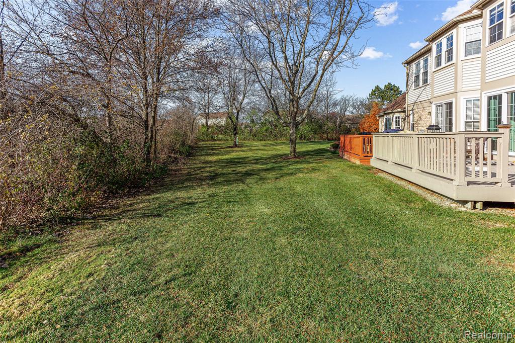 4680 Hunters Circle W, Canton, MI 48188 — Photo 36