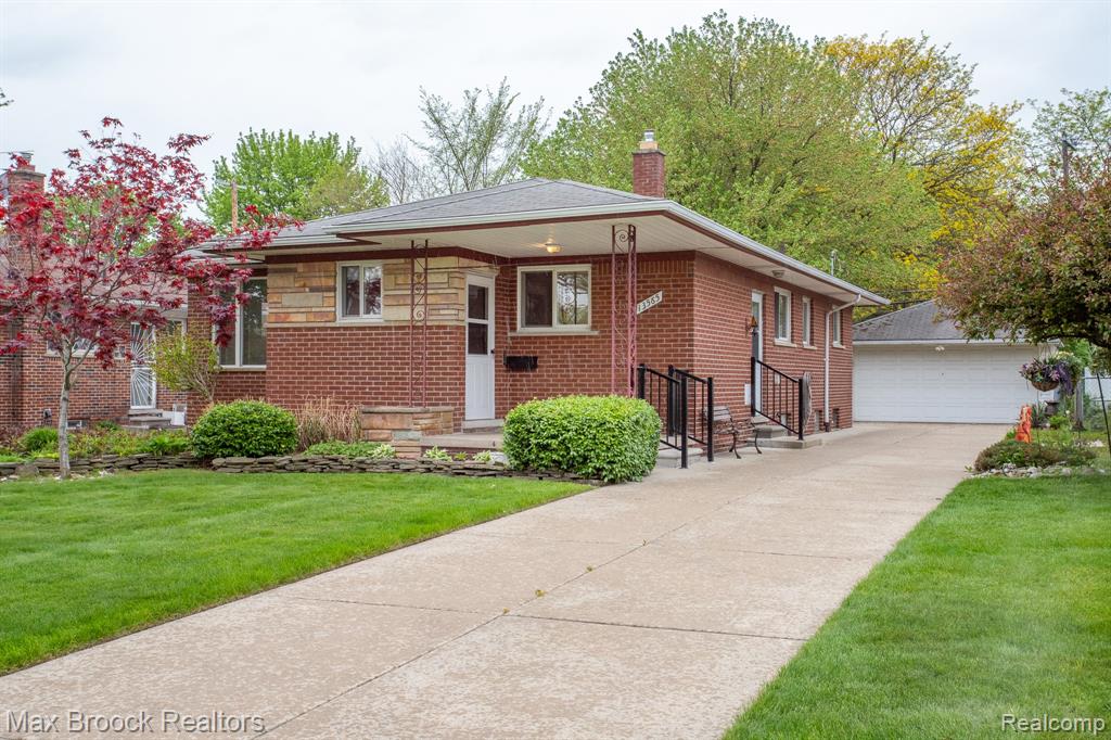 13565 Dixie, Redford, MI 48239 — Photo 2