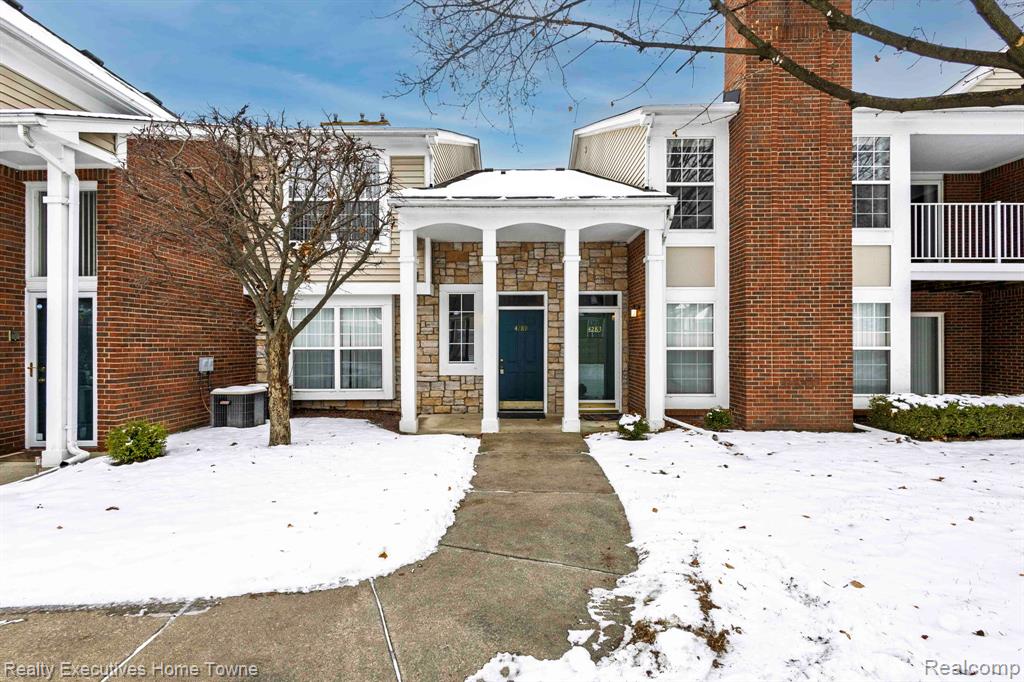 4289 Berkshire Drive, Sterling Heights, MI 48314 — Photo 2