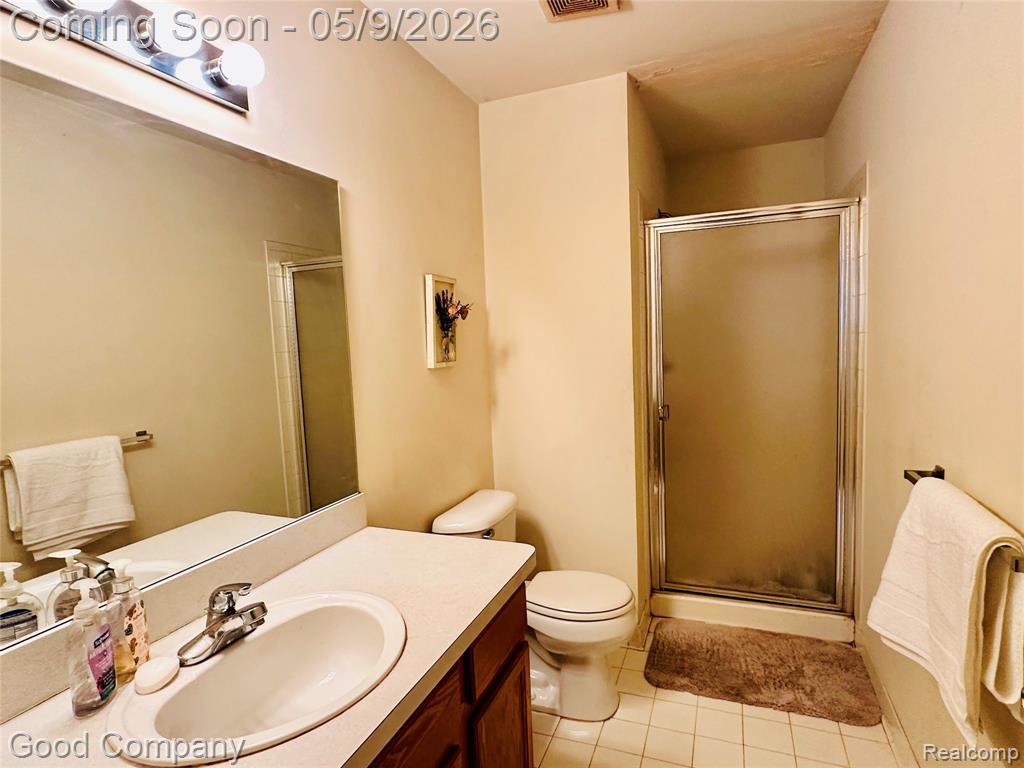 12211 Chesapeake Circle, Walled Lake, MI 48390 — Photo 7
