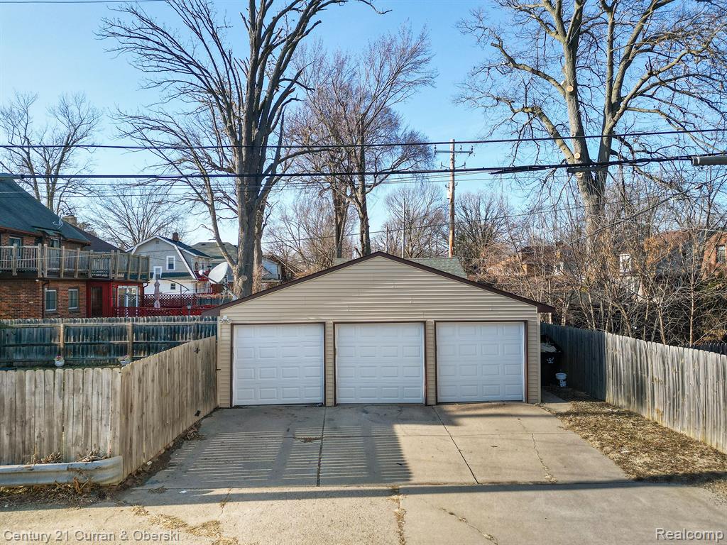 5026 KENSINGTON Avenue, Detroit, MI 48224 — Photo 30