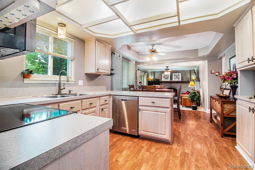 43863 Brandywyne Road, Canton, MI 48187 — Photo 20