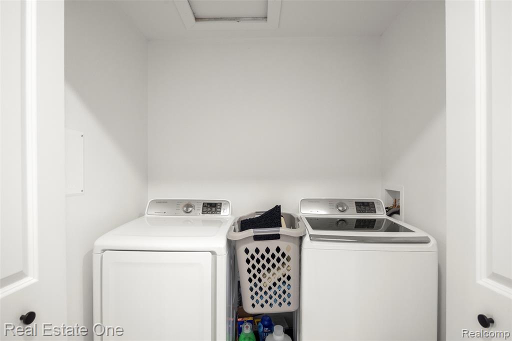 1705 E Meyers Avenue, Hazel Park, MI 48030 — Photo 24