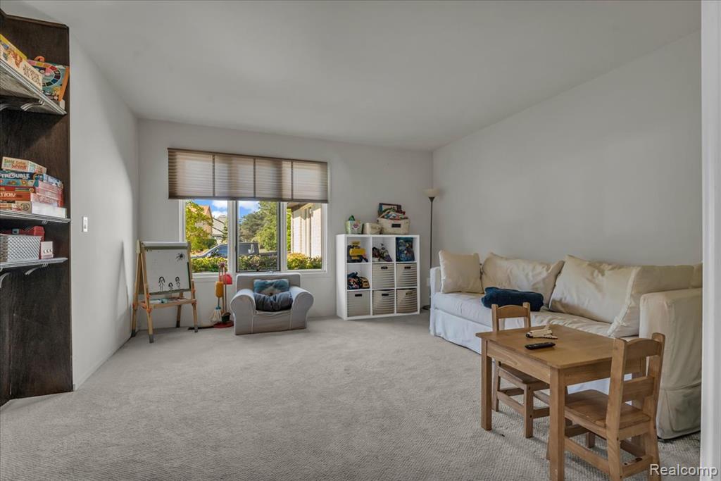 6983 Brookeshire Drive, West Bloomfield, MI — Photo 11