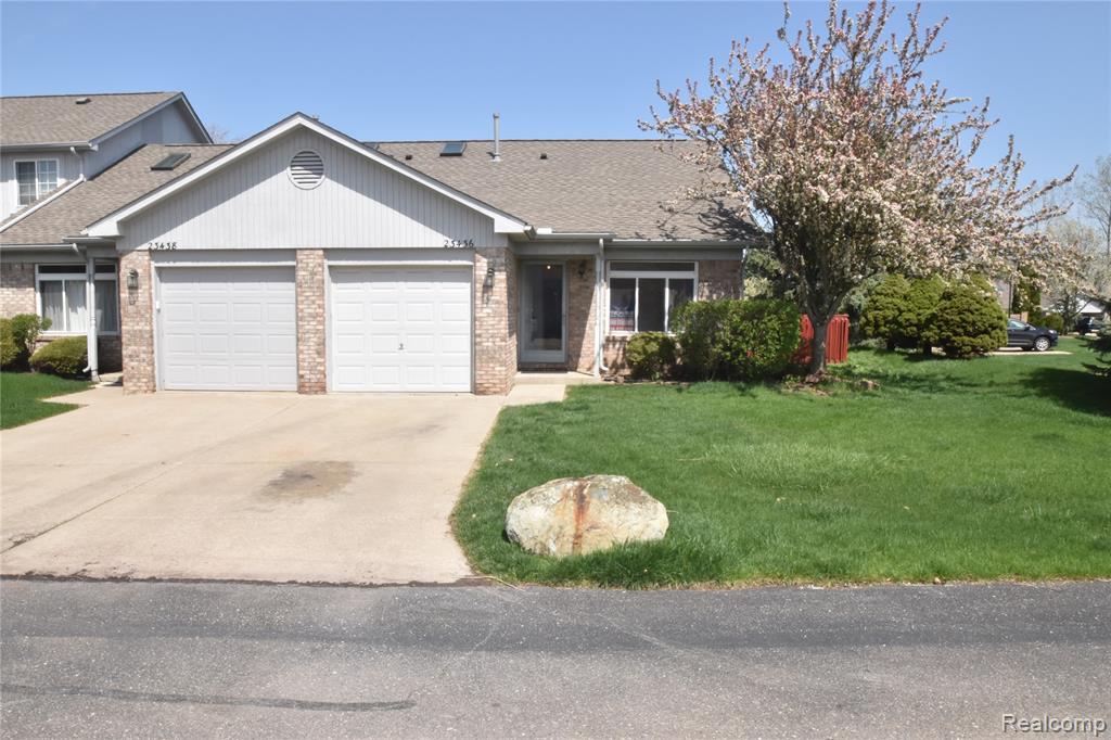 23436 Mahoney Court, 182, Trenton, MI 48183 — Photo 3