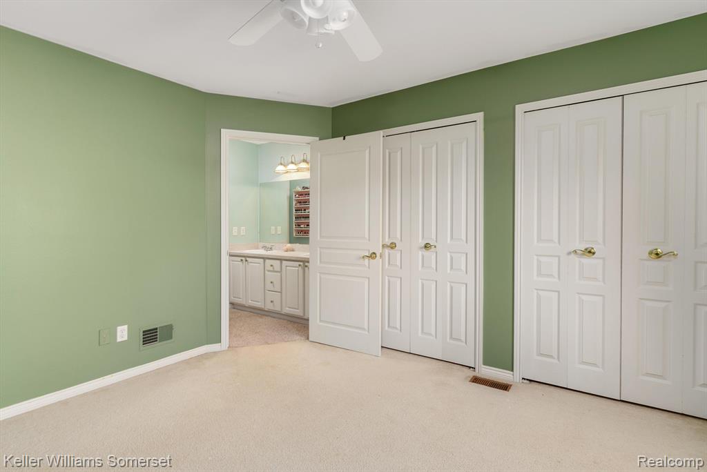 55328 BELMONT Drive, Shelby Twp, MI 48315 — Photo 30