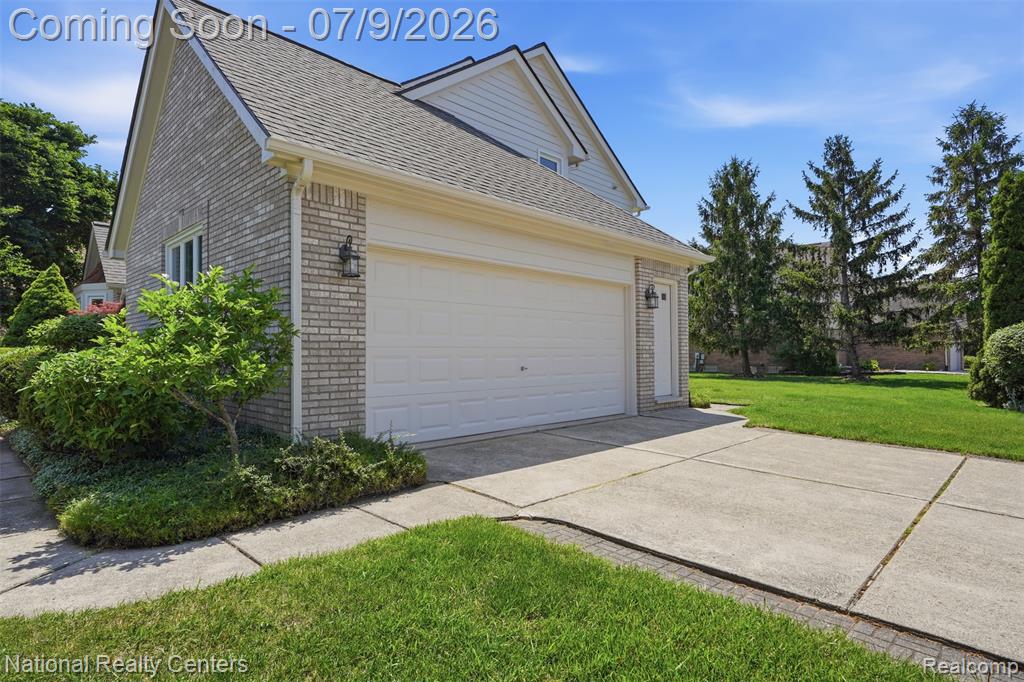 6860 Bridgemont Drive, Canton, MI 48187 — Photo 34