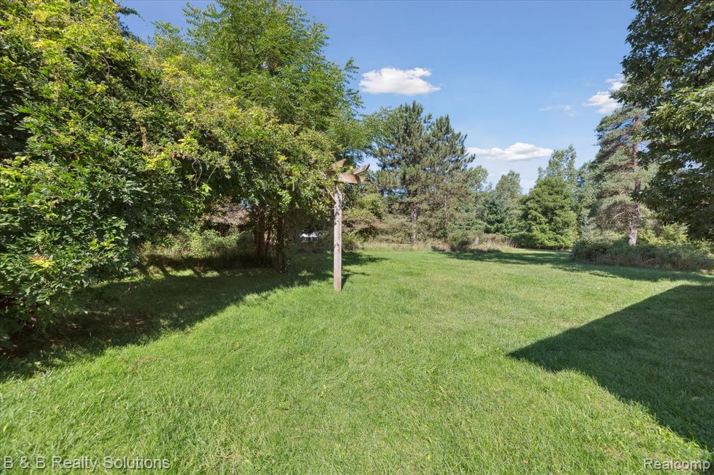 5159 Millis Road, North Branch, MI 48461 — Photo 40