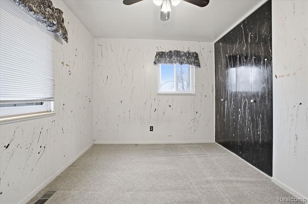 6360 Manson Drive, Waterford, MI 48329 — Photo 33