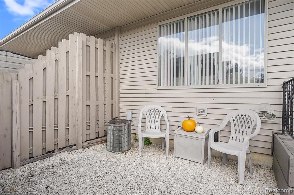 62512 Raleigh Court Court, 4, South Lyon, MI 48178 — Photo 7