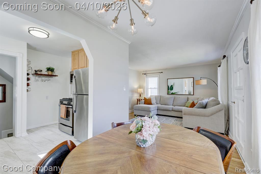 915 N Dorchester Avenue, Royal Oak, MI 48067 — Photo 10