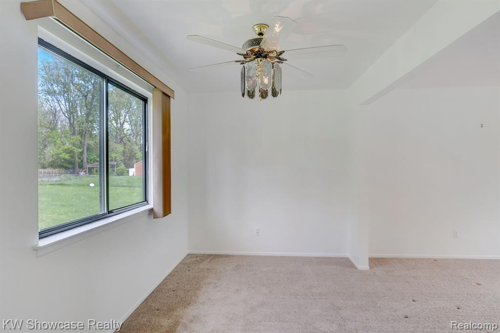 1365 RUE DEAUVILLE Boulevard, Ypsilanti, MI 48198 — Photo 6