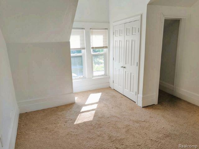 5469 Seneca Street, Detroit, MI 48213 — Photo 16