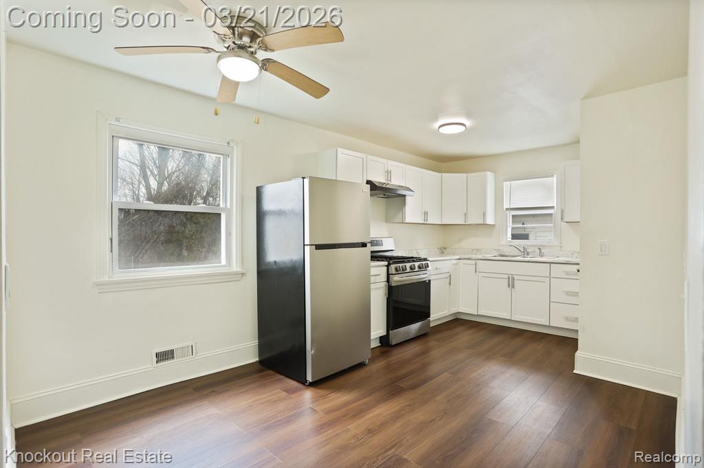 1060 Cross Street, Saginaw, MI 48602 — Photo 11