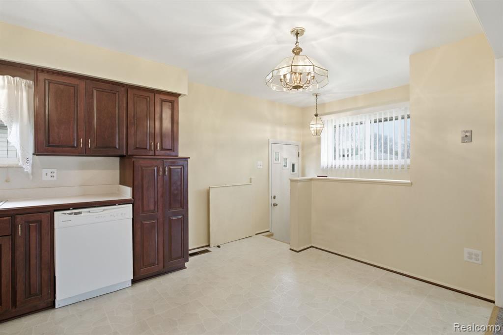 4019 Fordline Road, Lincoln Park, MI 48146 — Photo 15