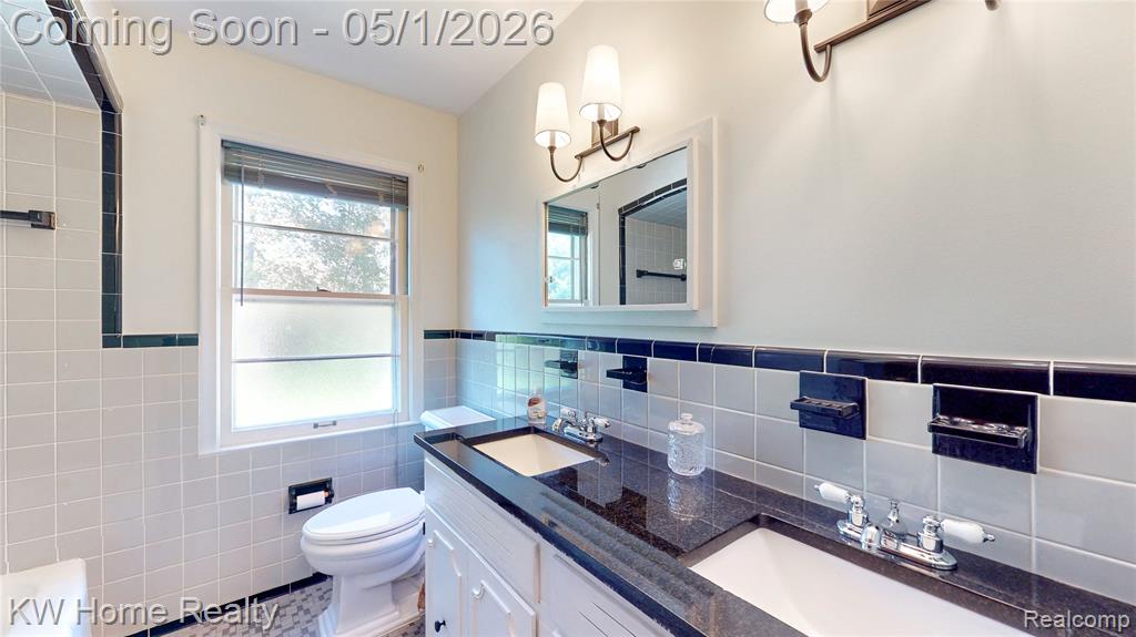 32430 Dohany Drive, Farmington, MI 48336 — Photo 14
