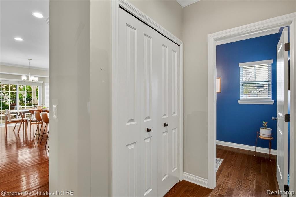 9024 Elmhurst Avenue, Plymouth, MI 48170 — Photo 30
