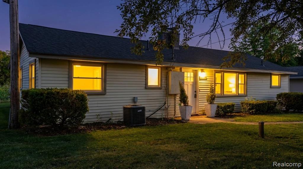 11560 Island Ct Court, Hartland, MI 48353 — Photo 3