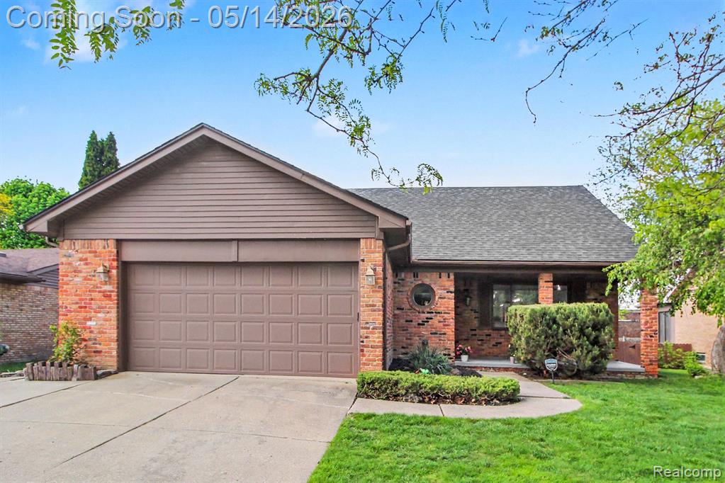 45440 Holmes Drive, Canton, MI 48187 — Photo 2
