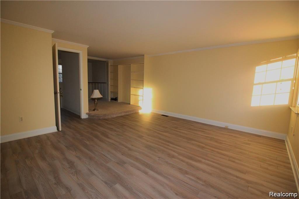 5727 NORTHFIELD Parkway, Troy, MI 48098 — Photo 17