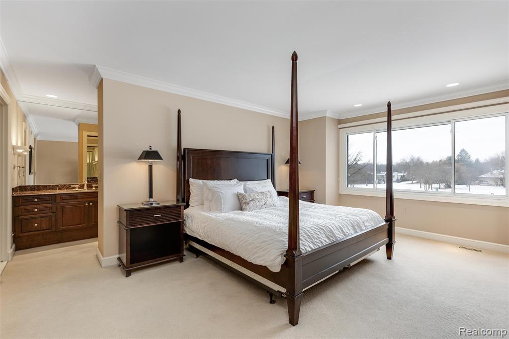4260 Wabeek Lake Drive S, Bloomfield Hills, MI 48302 — Photo 18